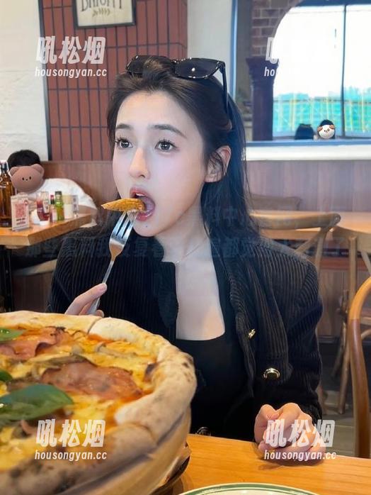 17c黑料中心官网，上面那些黑料我反复看了几遍都觉得太刺激了！
