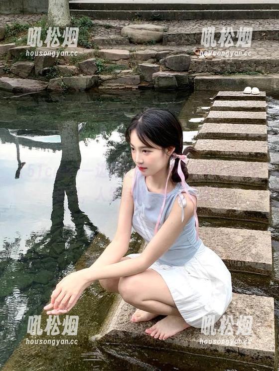 一边用安卓，一边在51com围观瓜，人生有此，何必多言？