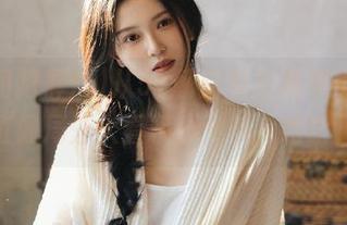 从51朝阳群众观看瓜，简直像局外人看精彩大戏，哈哈！