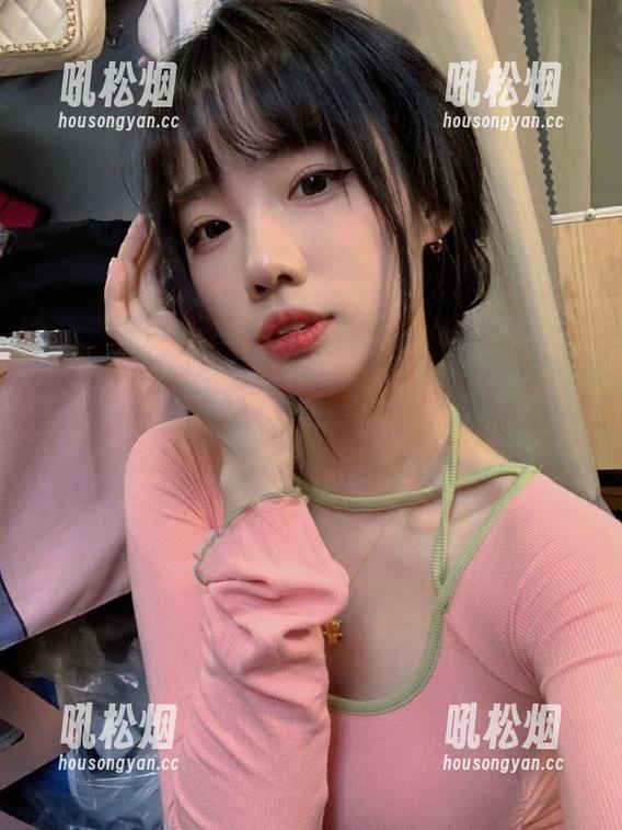 观看‘51黑瓜吃料网’的奇妙入口，准备好被瓜惊艳了吗？