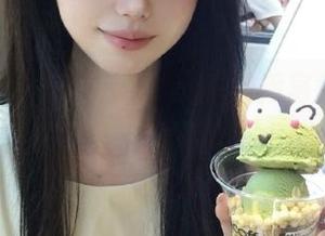 我一直以为hlw的链接寓意深刻，结果发现也是个蹩脚的剧本！