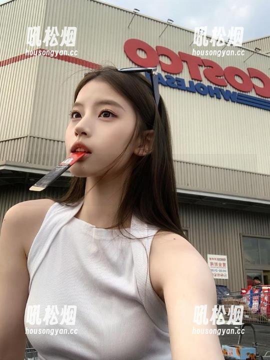 ios版zzzttt11上线，吃瓜的同时还能顺便数星星吗？
