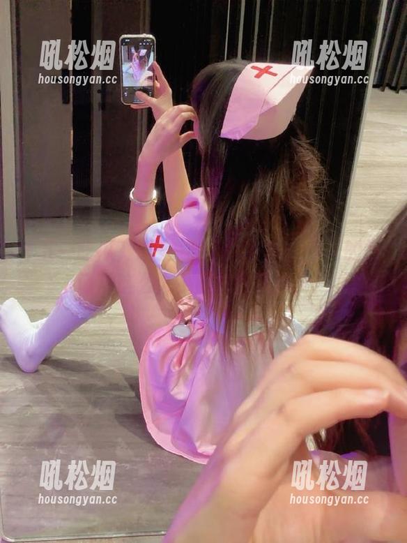 五一吃瓜 “五一吃瓜”视频:今天的热门瓜这么大,能把我吃撑了!