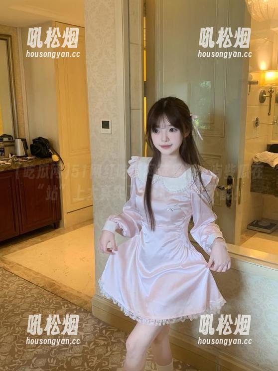 51网红吃瓜网苹果版：有些瓜在“站”上太真实了，让我欲罢不能！