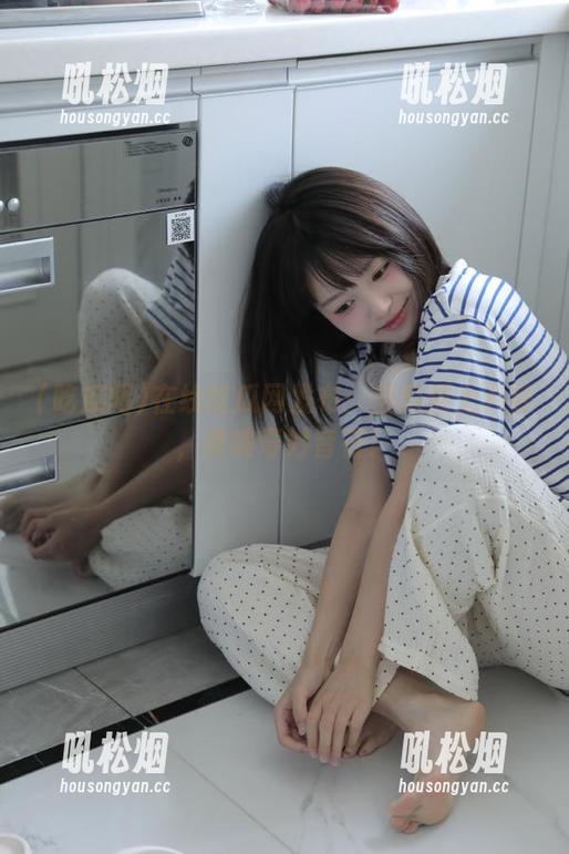 在线吃瓜网发布：当瓜遇上八卦，奏响奇妙音符！