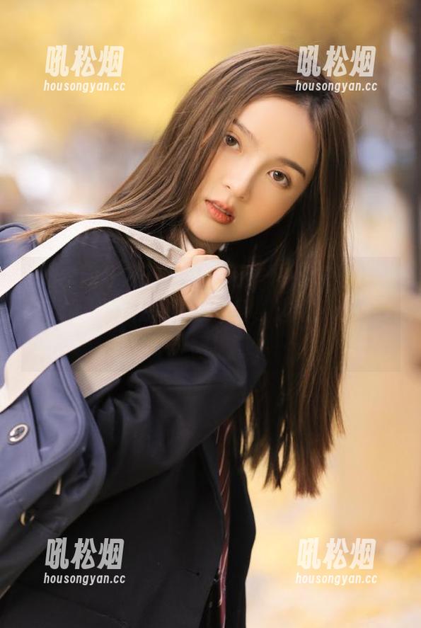 您的快乐来源——速来下载“吃瓜网红”获取独家福利，边吃瓜边享受吧！