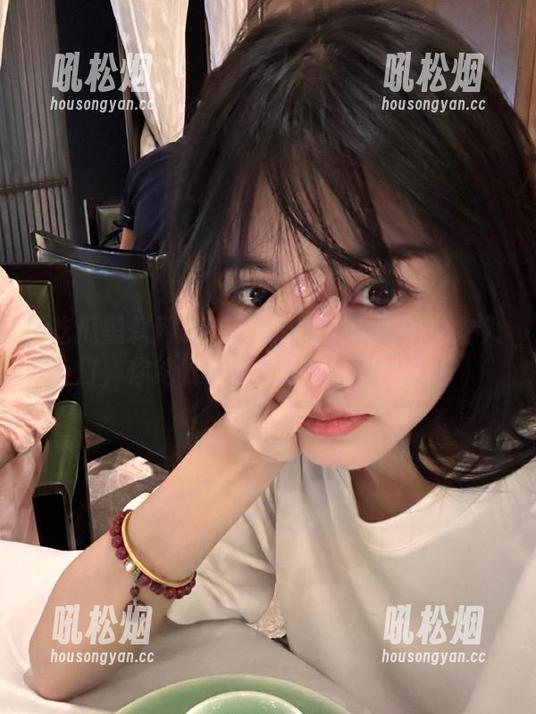 吃瓜黑料网 走进吃瓜黑料网站的秘密入口,你绝对不想错过的惊人八卦!