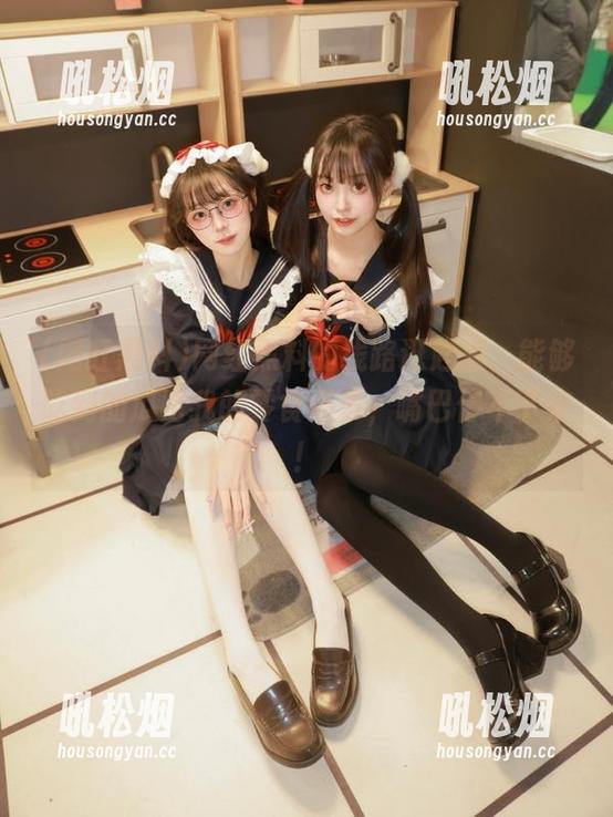 网红黑料的线路逛起来，能够吃到的瓜比我的零食还多，嘴巴停不下来！