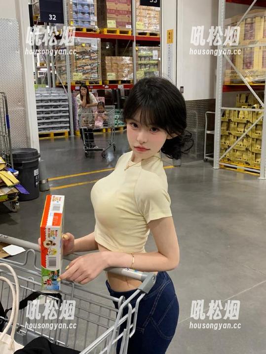 吃瓜好时光，快来观看黑料不打烊的惊人发现，谁把水果摔成了这个样子？
