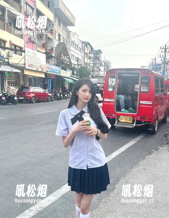 今天的黑料你收藏了没？让“520.fun黑料网”陪你一起吃瓜！