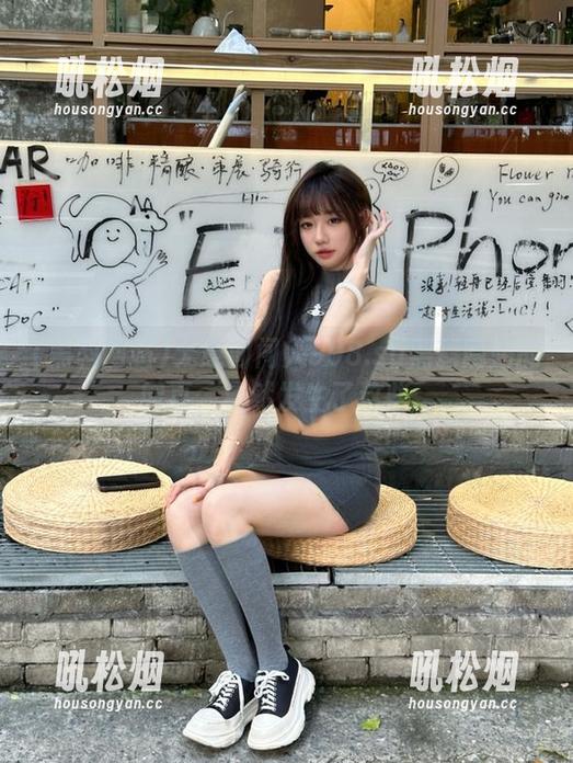 无意间闯入998.su黑料网站的网页，竟然发生了这些...