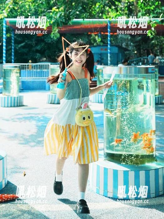 每次打开“黑料老司机”，资源就像开了挂一样，不知道真相的我在背后默默心慌…
